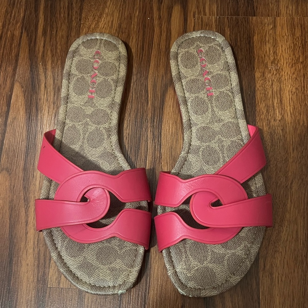 Pink Coach sandals! Perfect for summer & spring